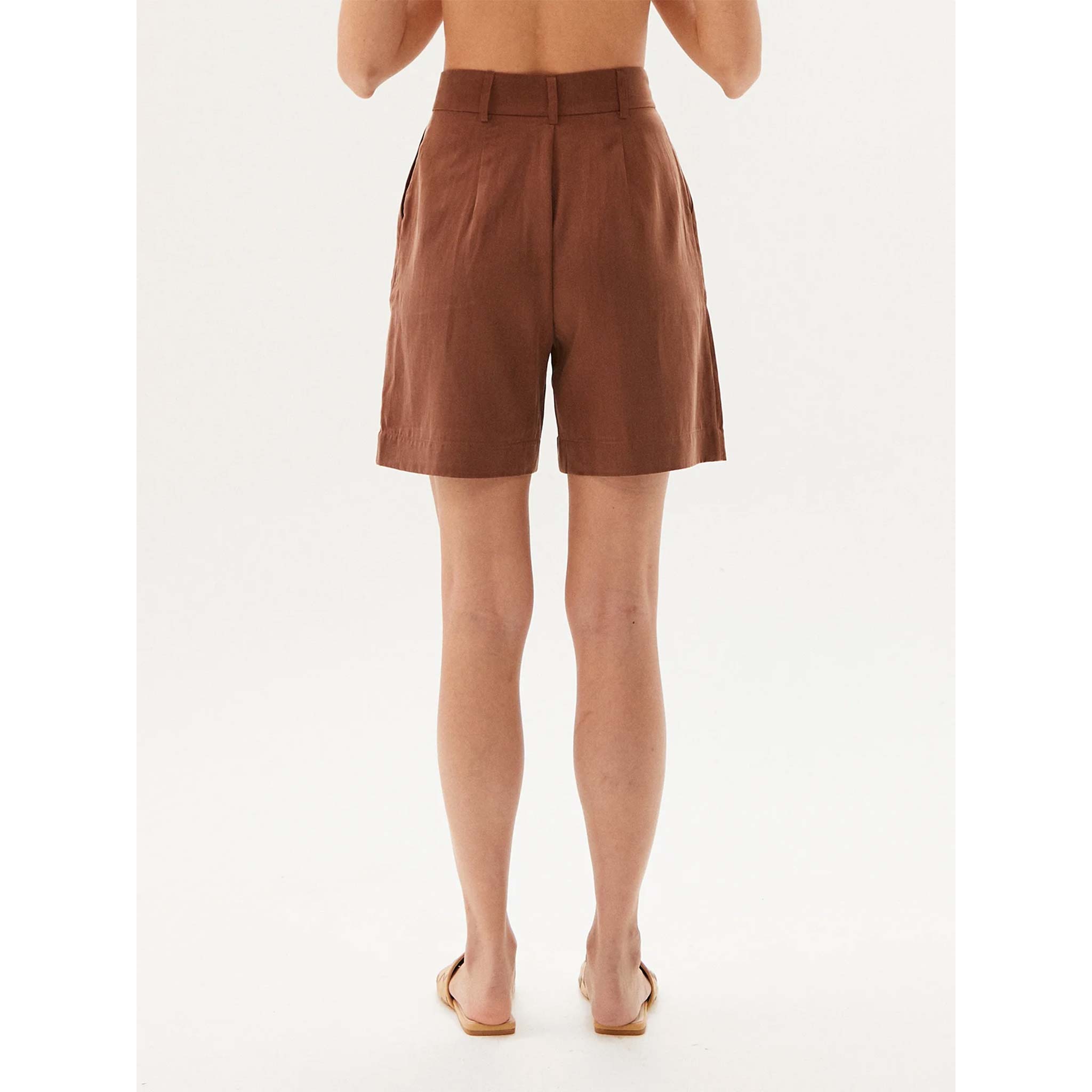 Cristina Shorts in Cocoa