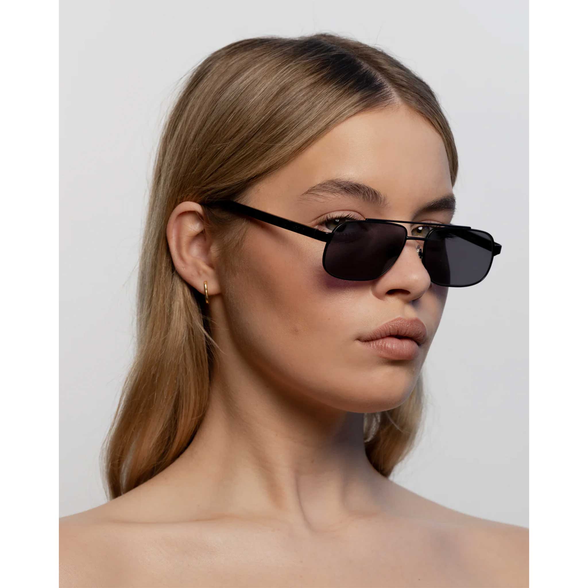 Evangeline Sunglasses in Black