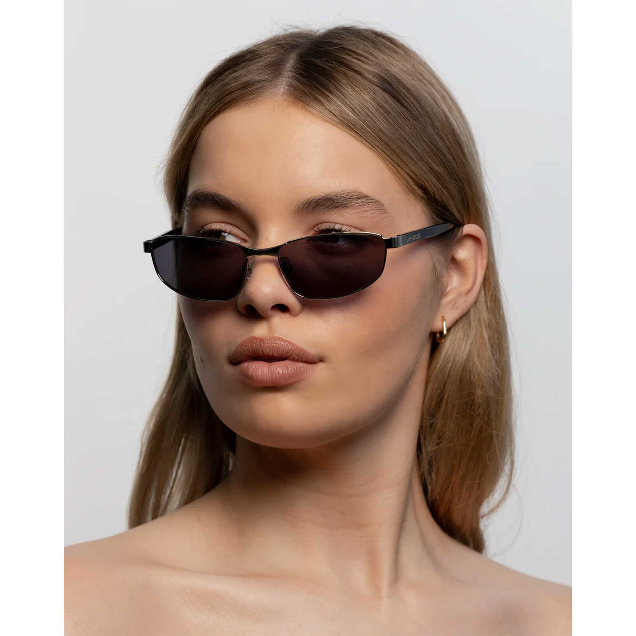 Narcisa Sunglasses in Black