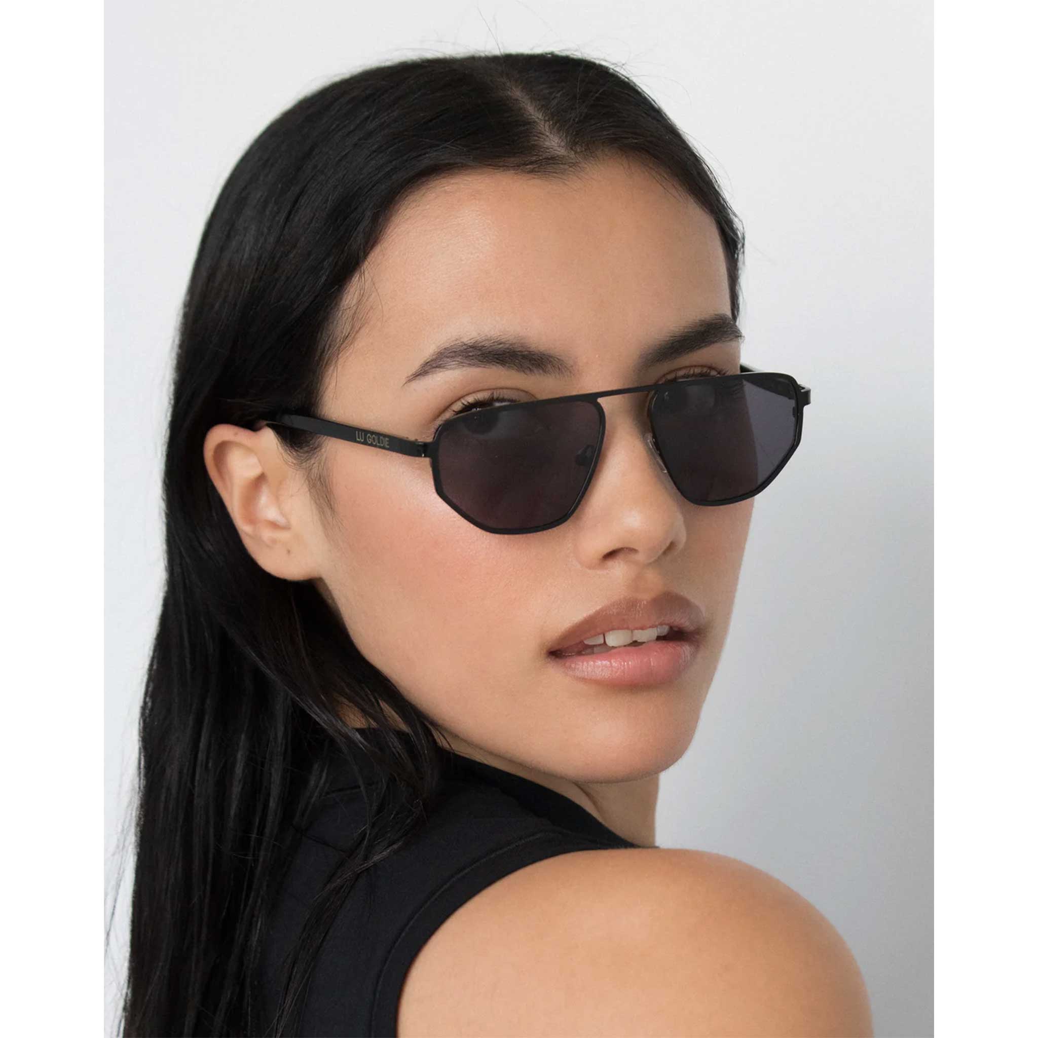 Victoire Sunglasses in Black