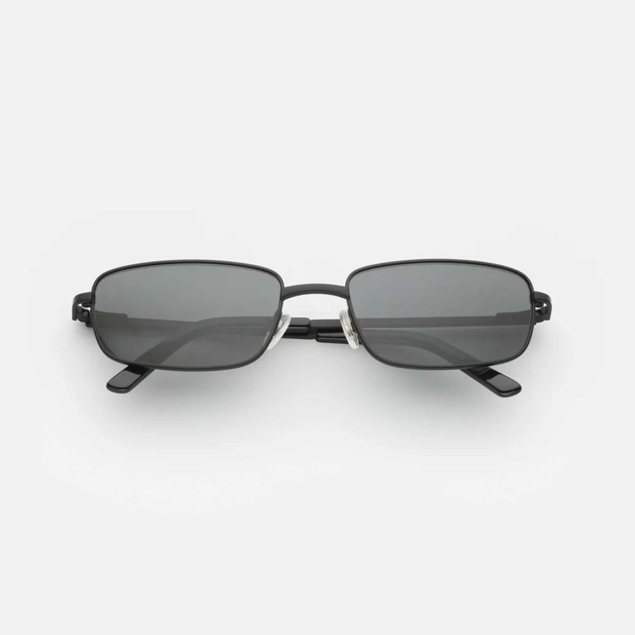 Yuki Sunglasses in Black