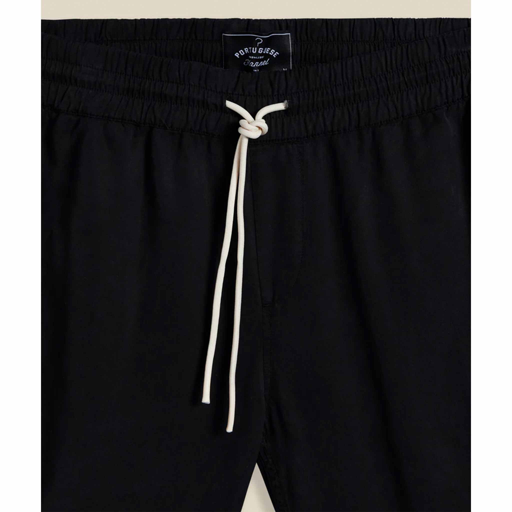 Dogtown Shorts in Black