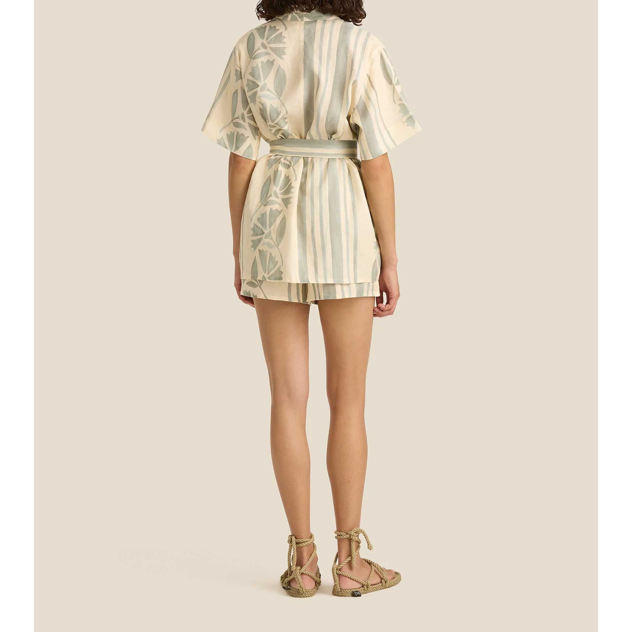 Freya Shorts in Clove Cream