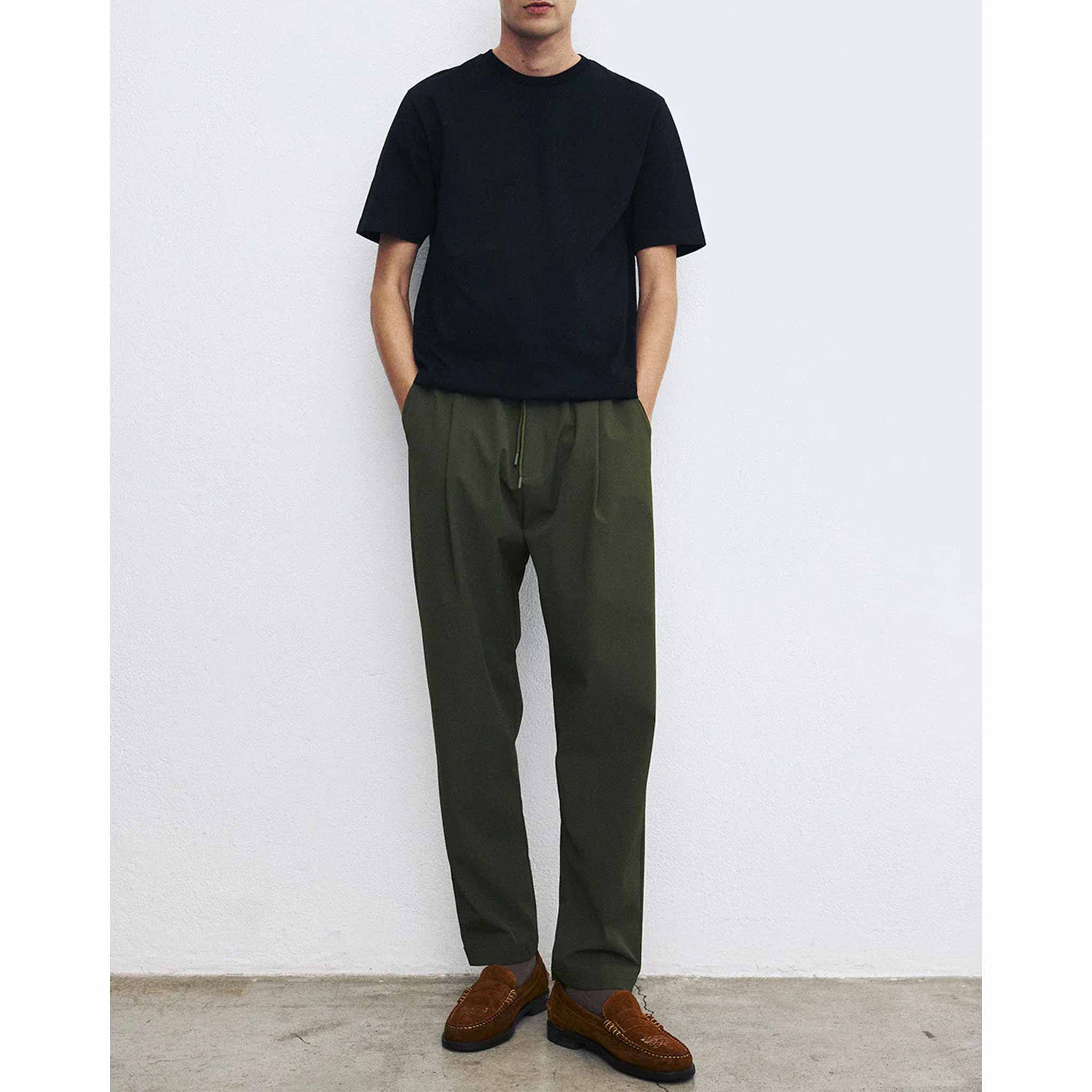 Basic T Shirt in Black